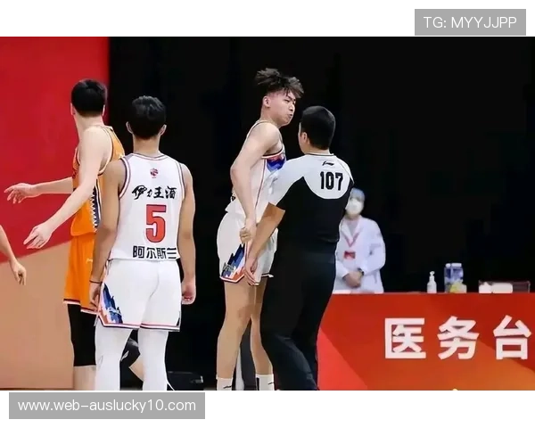 篮球教科书修订：无位置战术纳入训练体系