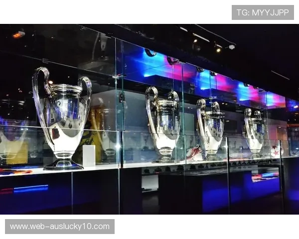 巴塞罗那市政审批流程影响诺坎普扩容，北看台运营许可延迟发放